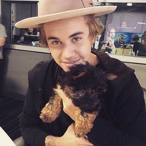 PleaseJustinAnswerMe