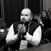 Максим Казаков