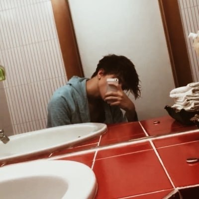 ĸyl✞en ᴍᴀʀᴋs