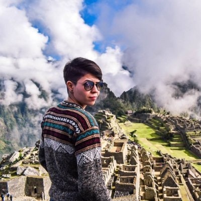 María A. Betancourt.