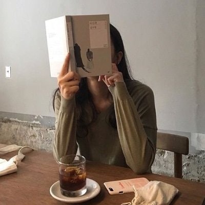 .ʍǝɹᗡ uoʇʎǝԀ.