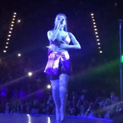 ♡ 𝒜𝓂𝒾𝓇𝒶 ♡ misses Ari