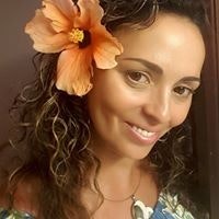 Цветелина Николова