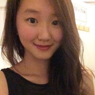 CynthiaVenturesOn ✈️