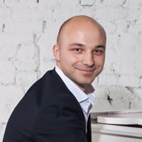 Константин Ефремов