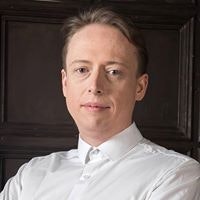 Антон Помозов