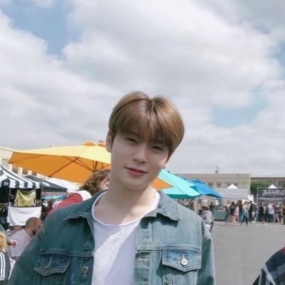 อ้อมแอ้ม.