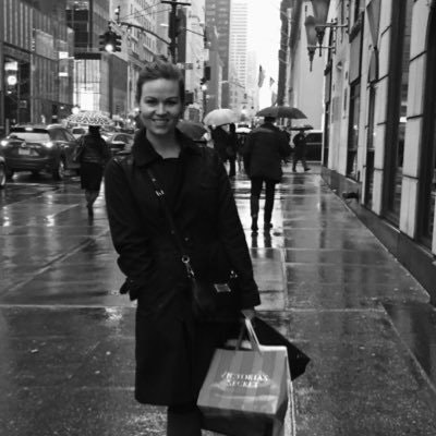 Sirrý Svöludóttir