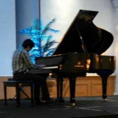 Maximiliano Santiago