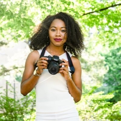 Aitza B | Travel & Finance | Social Medi