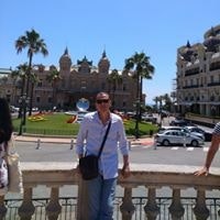 Константин Мельников