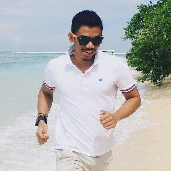 Original?auto=format&fit=crop&crop=faces&w=40&h=40