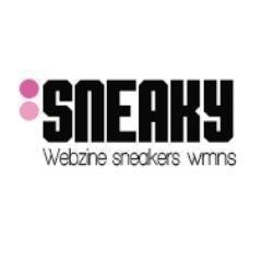 sneaky_wmns