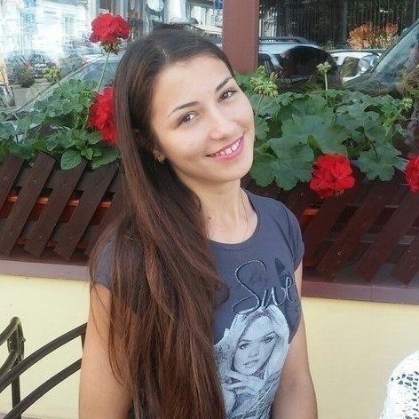 Анна Тройно