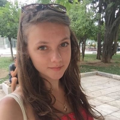 совсем_молоденькая