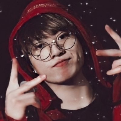 𝔅𝔢𝔩𝔞 ; 🏳️‍🌈🥀