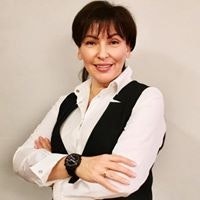 Елена Киржанова