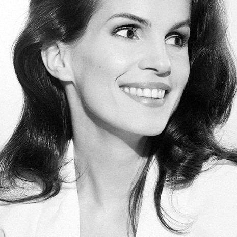 Катя де Брайн