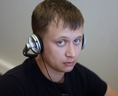 Александр Якушев