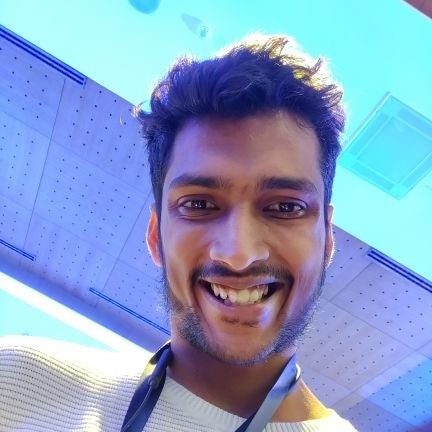 Abhishek 📝 🖱️ 📸