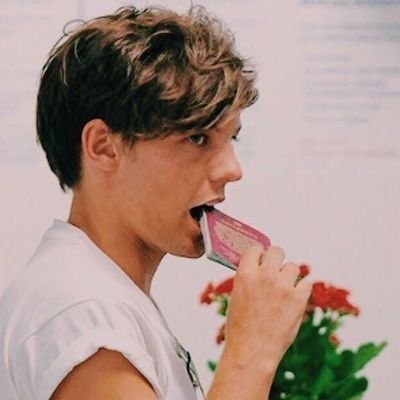 𝙖𝙮𝙪𝙨𝙝𝙞🐙🌹