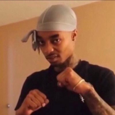 👨🏾‍🚀🚀🛰