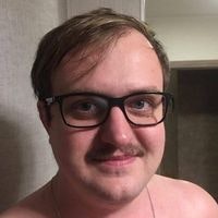 Артем Мирошниченко