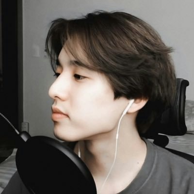 phia ☾ // kinda ia