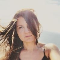 Юля Шестова