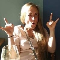 Анна Богомолова