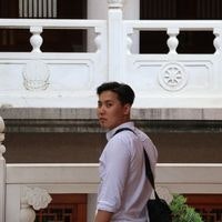 Д. Төгөлдөр