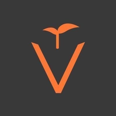 Vàs Vertical Planter