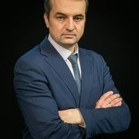 Александр Петров