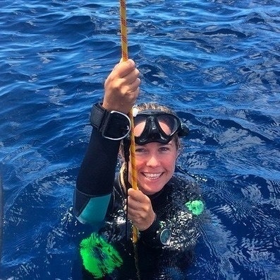 Suzanne vandr Veeken