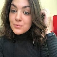 Анна Захарова