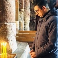 Сурен Ареенц