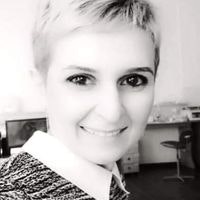 Աննա Ձվակերյան