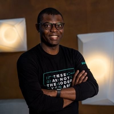 Sadeeq Akintola 🇳🇬🇵🇹🇪🇺