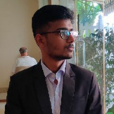 Growth hacker and a Freelancer.