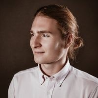 Артем Лаптев