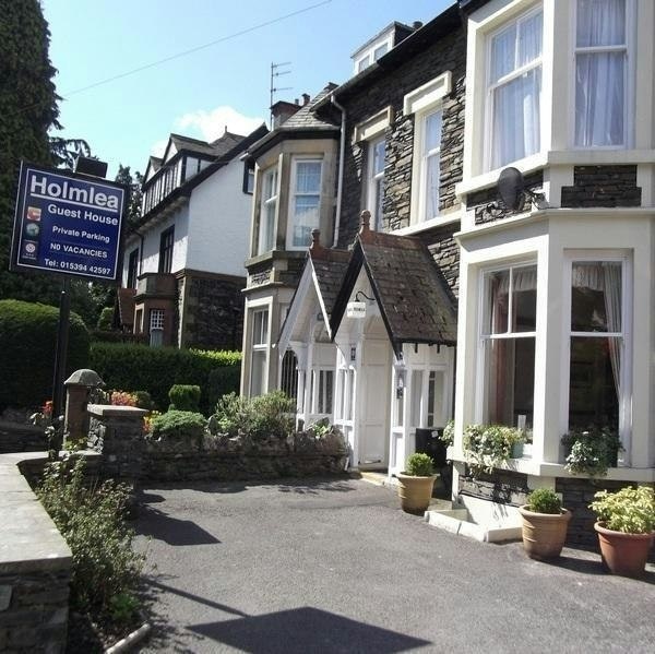 Holmlea Guest House 