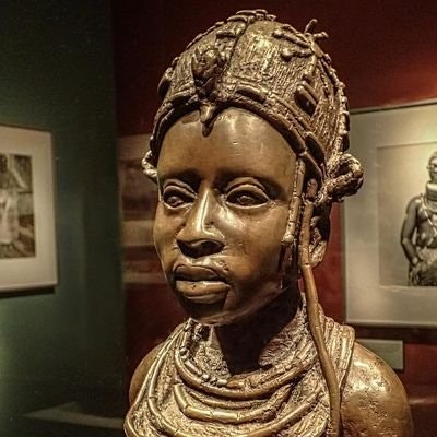 H I G H - P R I E S T