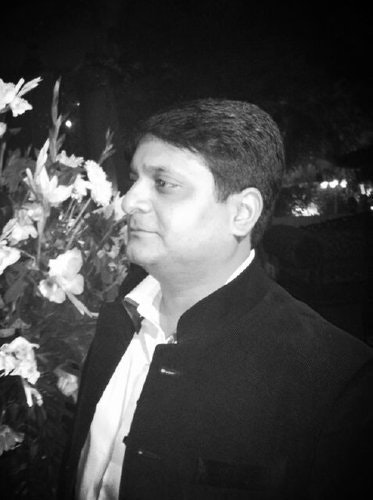 HEMANT SANGHVI