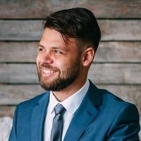 Илья Селезнёв