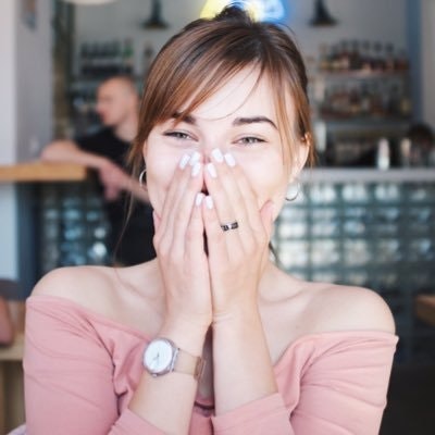 Хэльга Патаки