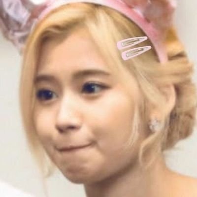 「 maes (◍•ᴗ•◍) 」