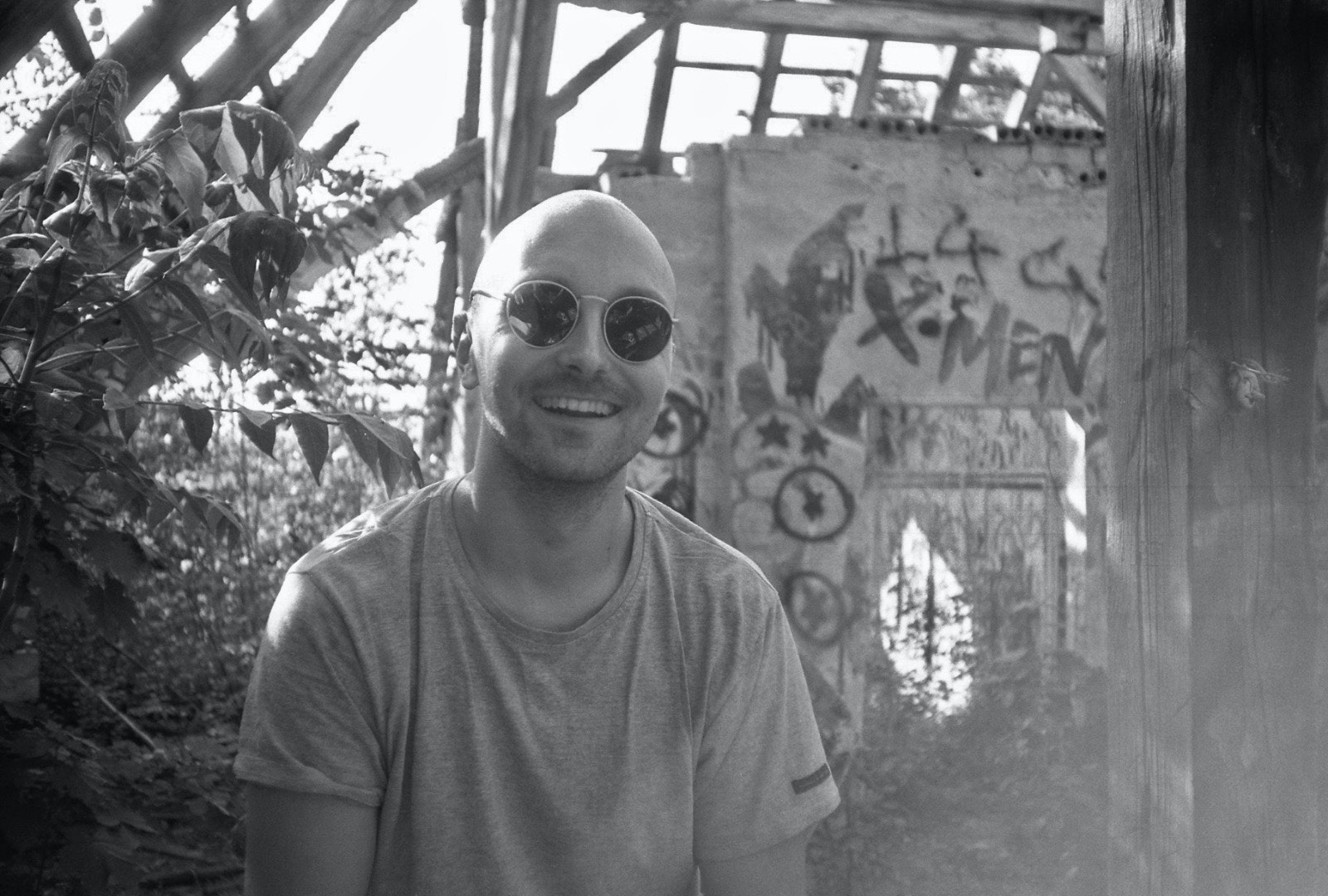 Benjamin J L Schoelzel