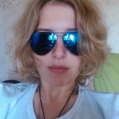 Полина Давыдова