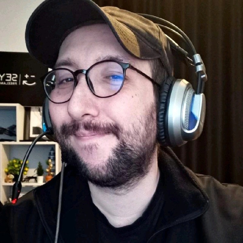 Umut Var - Seyyar Tasarımcı ✪