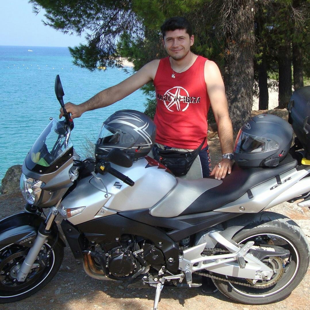 Χρηστος Μία